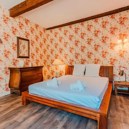 Apartamento Clim-joyau Au Coeur De La Cite Medievale-ch