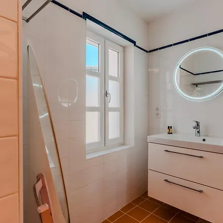 Apartamento Clim-joyau Au Coeur De La Cite Medievale-ch